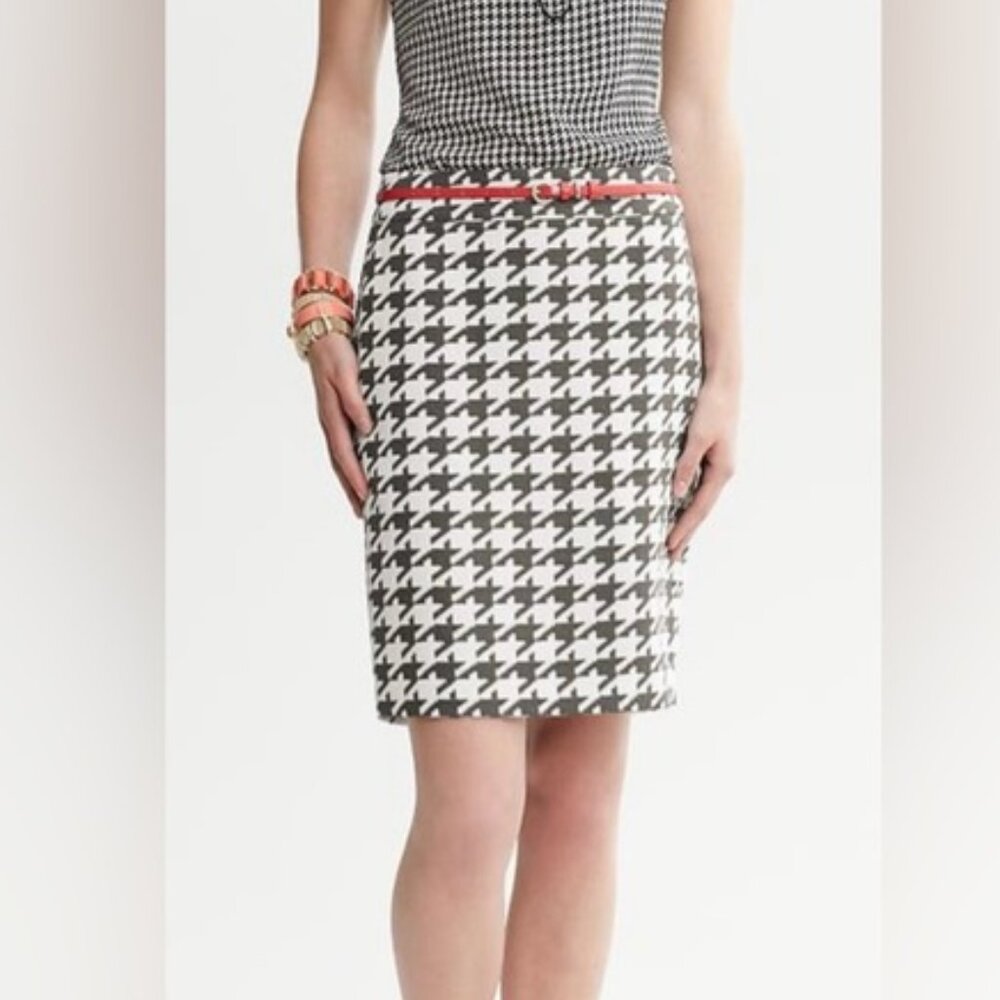 EUC BR Pencil Skirt, 4, Houndstooth